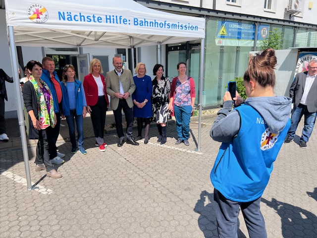 BM Regensburg Besuch Ulrike Scharf und Manfred Weber1